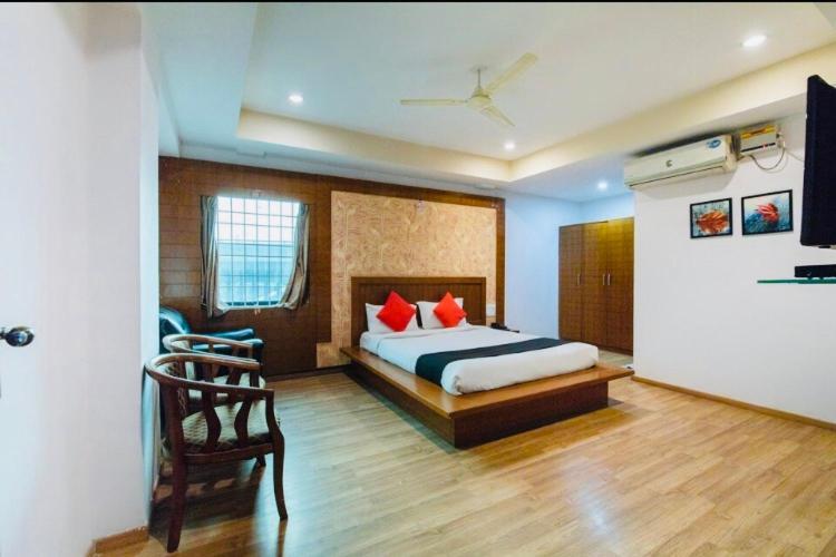 Seasons Residency Hotel Бангалор Екстериор снимка